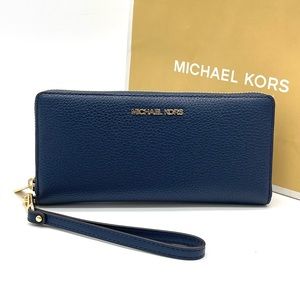 Michael Kors Large Continental Wallet